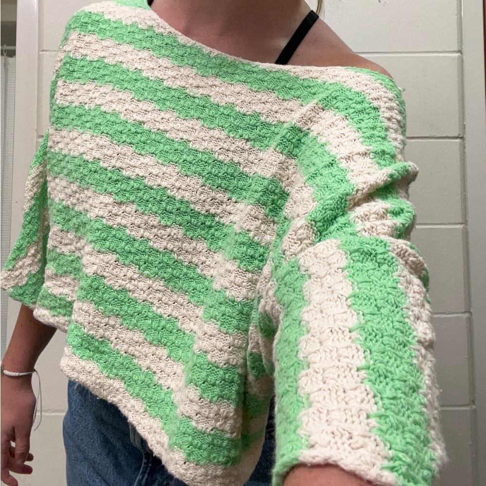 COPY - Urban Outfitters crotchet top